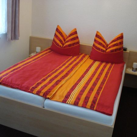 Hotel Bierstuebl Занґергаузен Екстер'єр фото